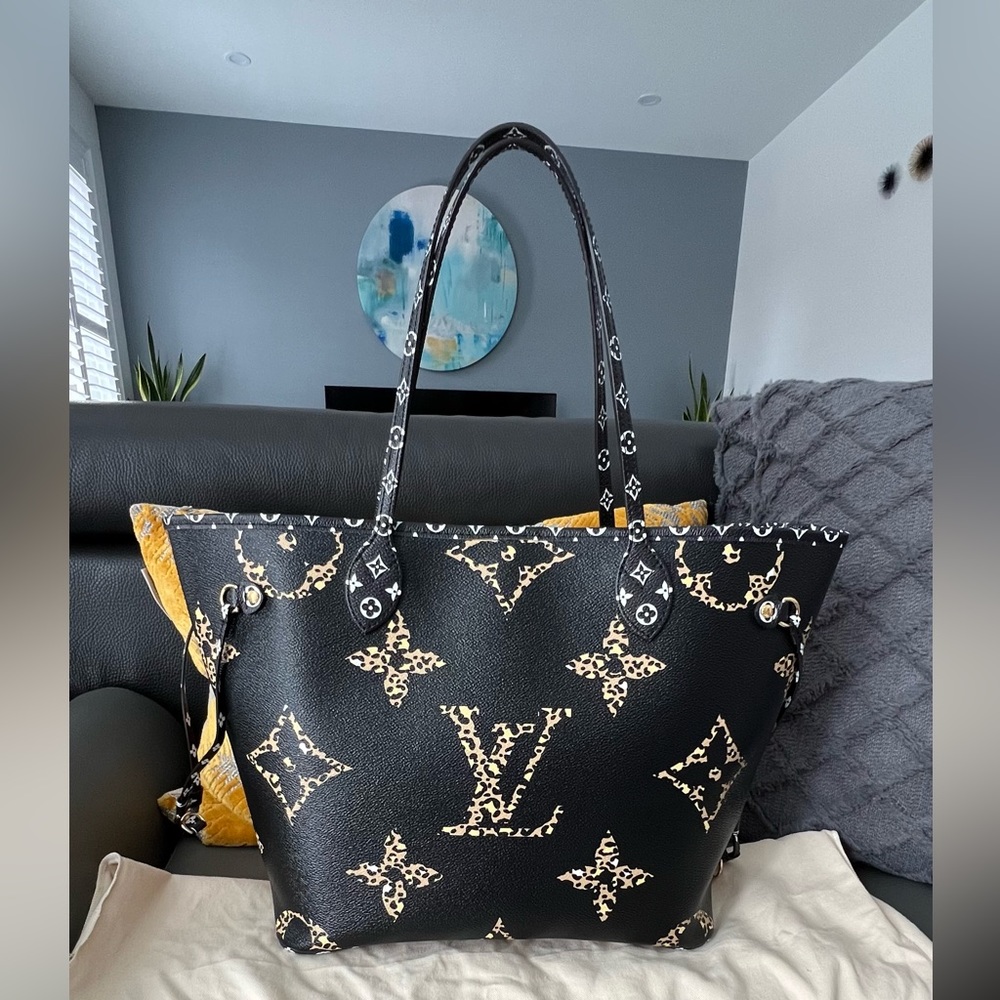 🎉 Authentic Louis Vuitton Monogram Giant Jungle Neverfull MM(No Pouch) - Picture 4 of 16
